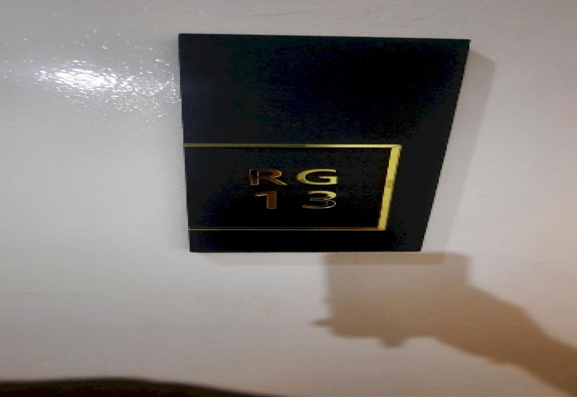 Super Oyo 90724 Rg Hotel Air Hitam Zewnętrze zdjęcie